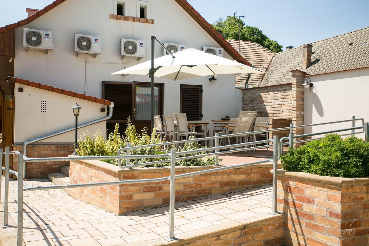 Maushaus Hotel Vemend Exterior photo